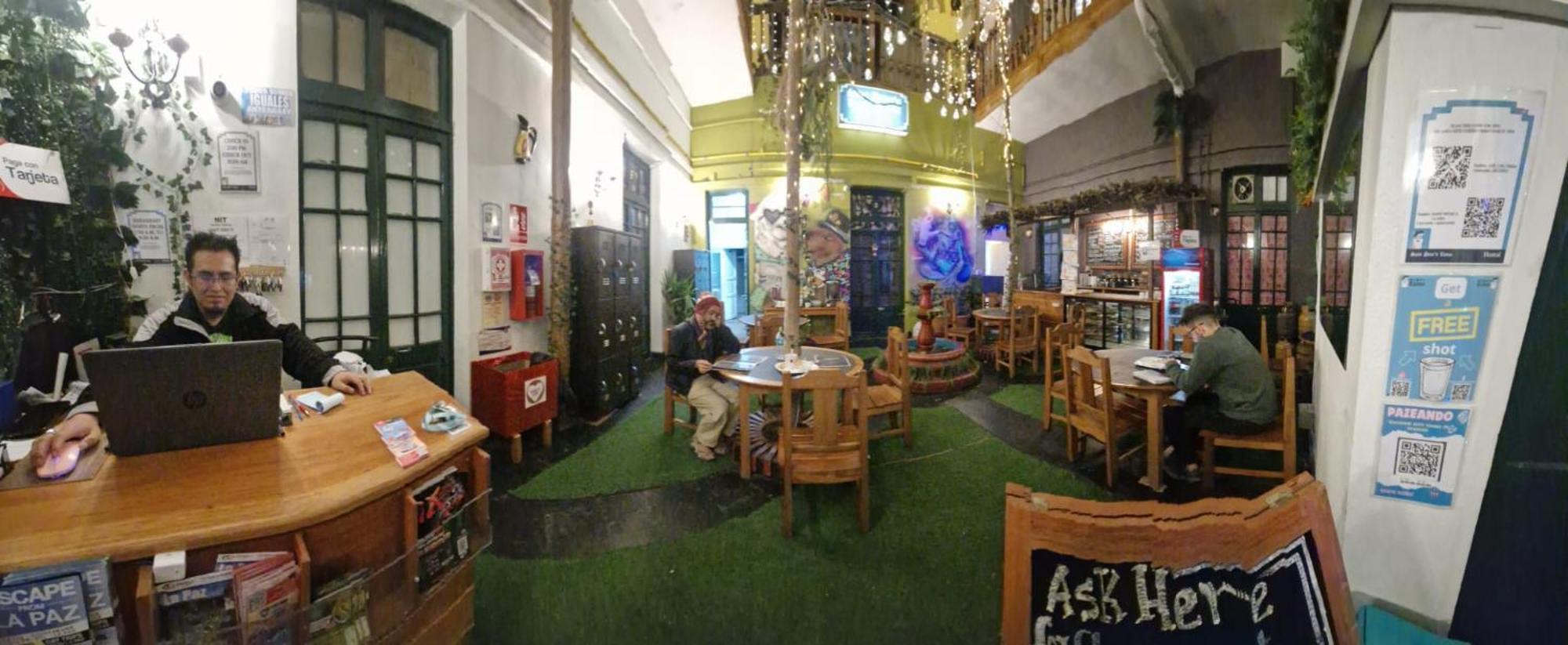 Saint Peter'S Llama Hostal ลาปาซ ภายนอก รูปภาพ